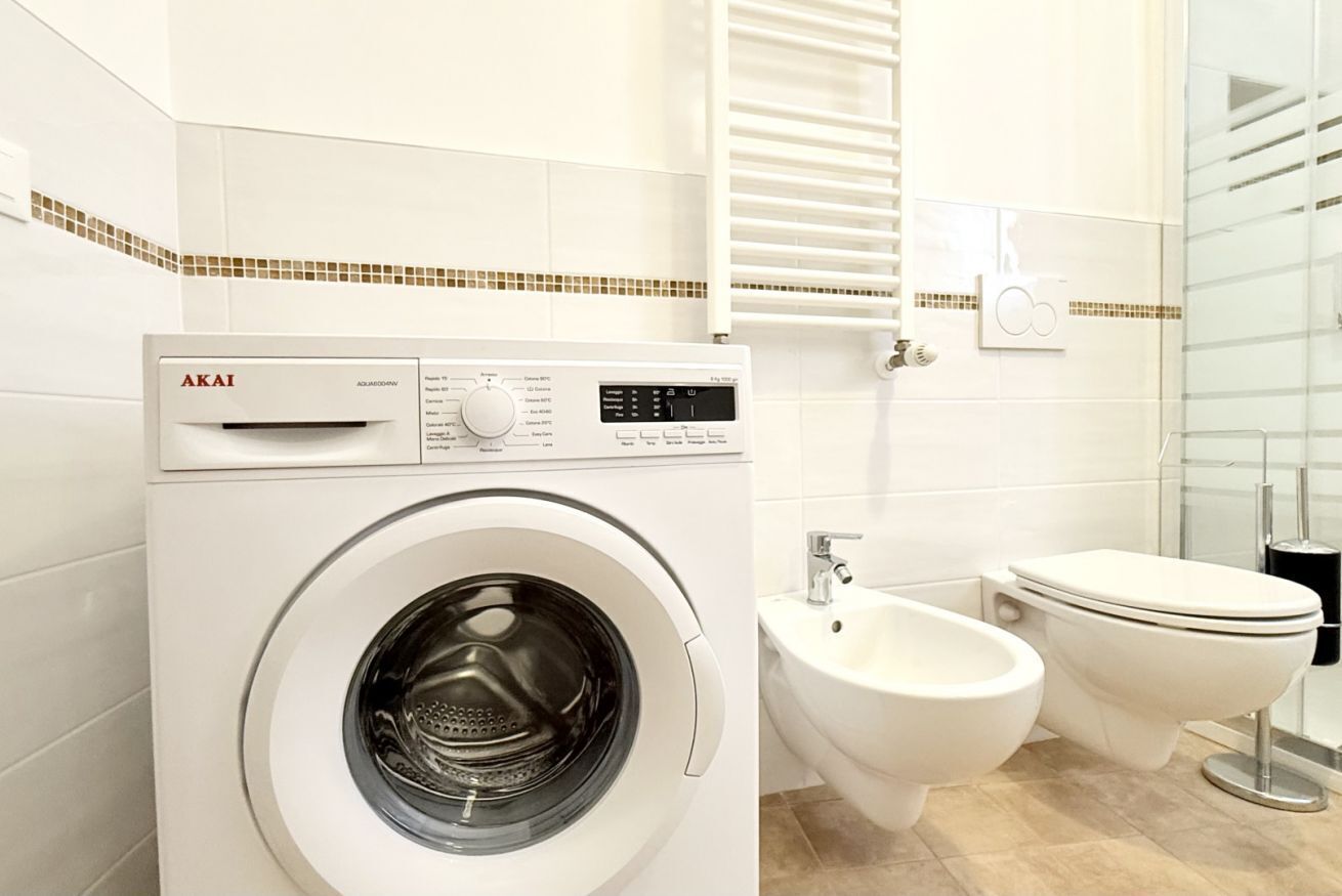Dusche, Bidet, Handtücher