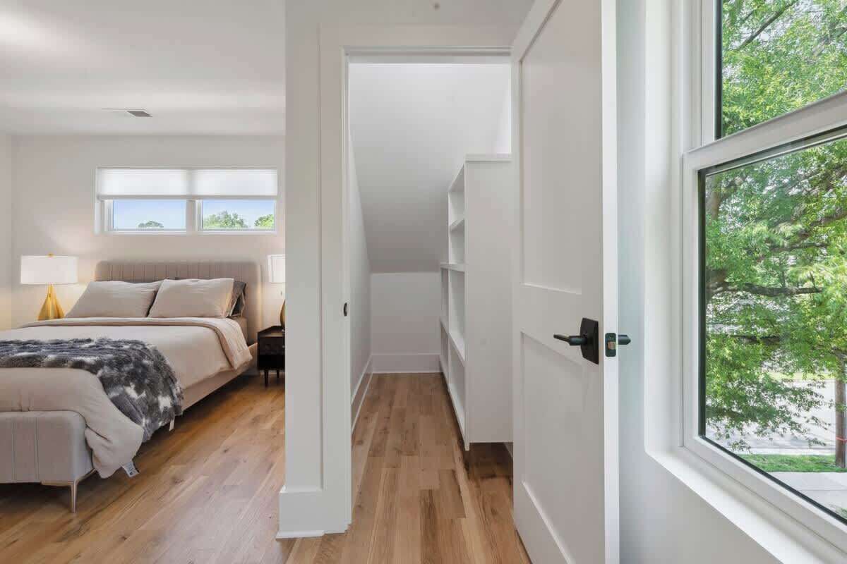 4 bedrooms, WiFi, bed sheets