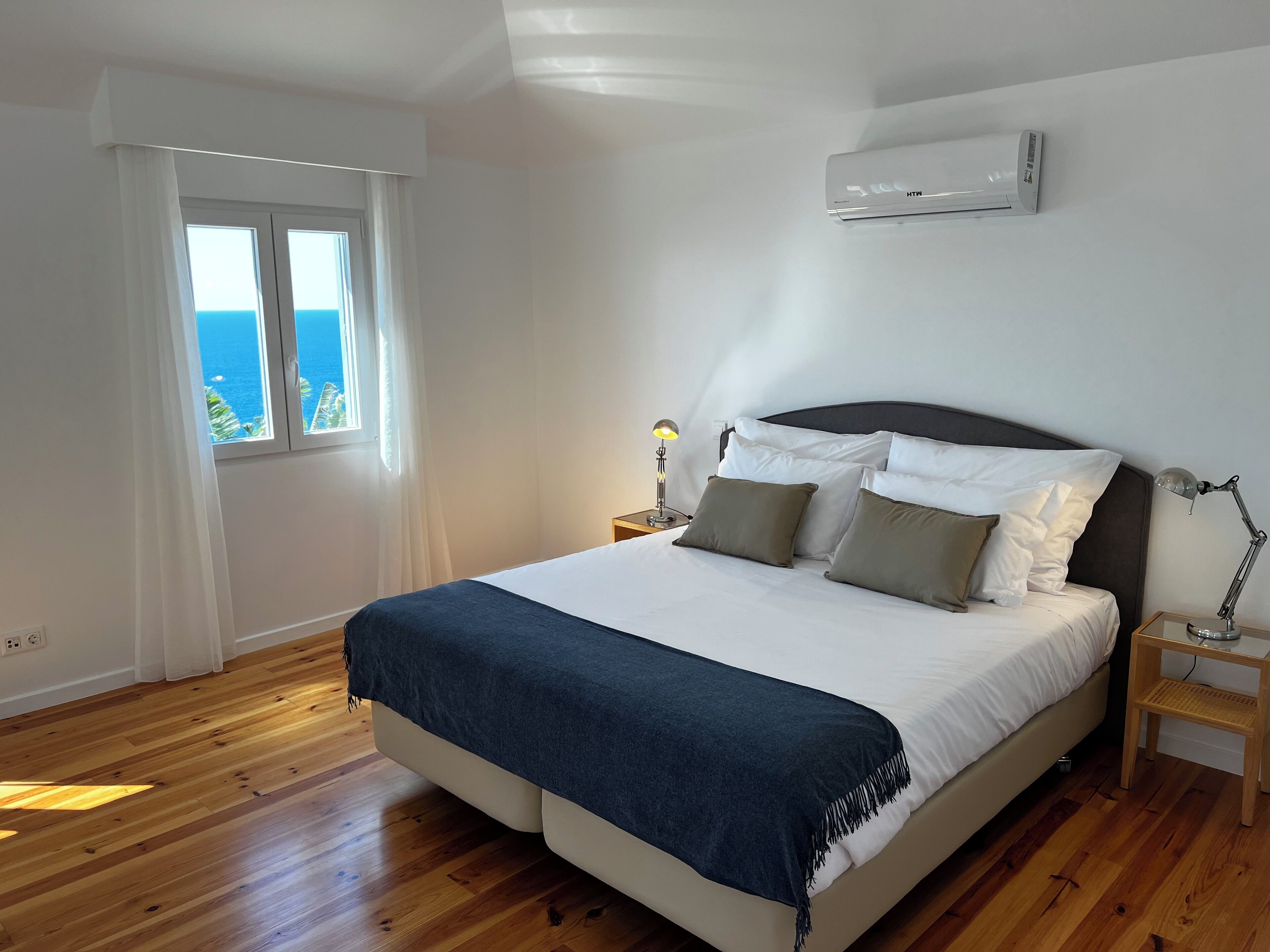 Superior villa, uitzicht op zee | Verduisterende gordijnen, geluiddichte muren, gratis wifi