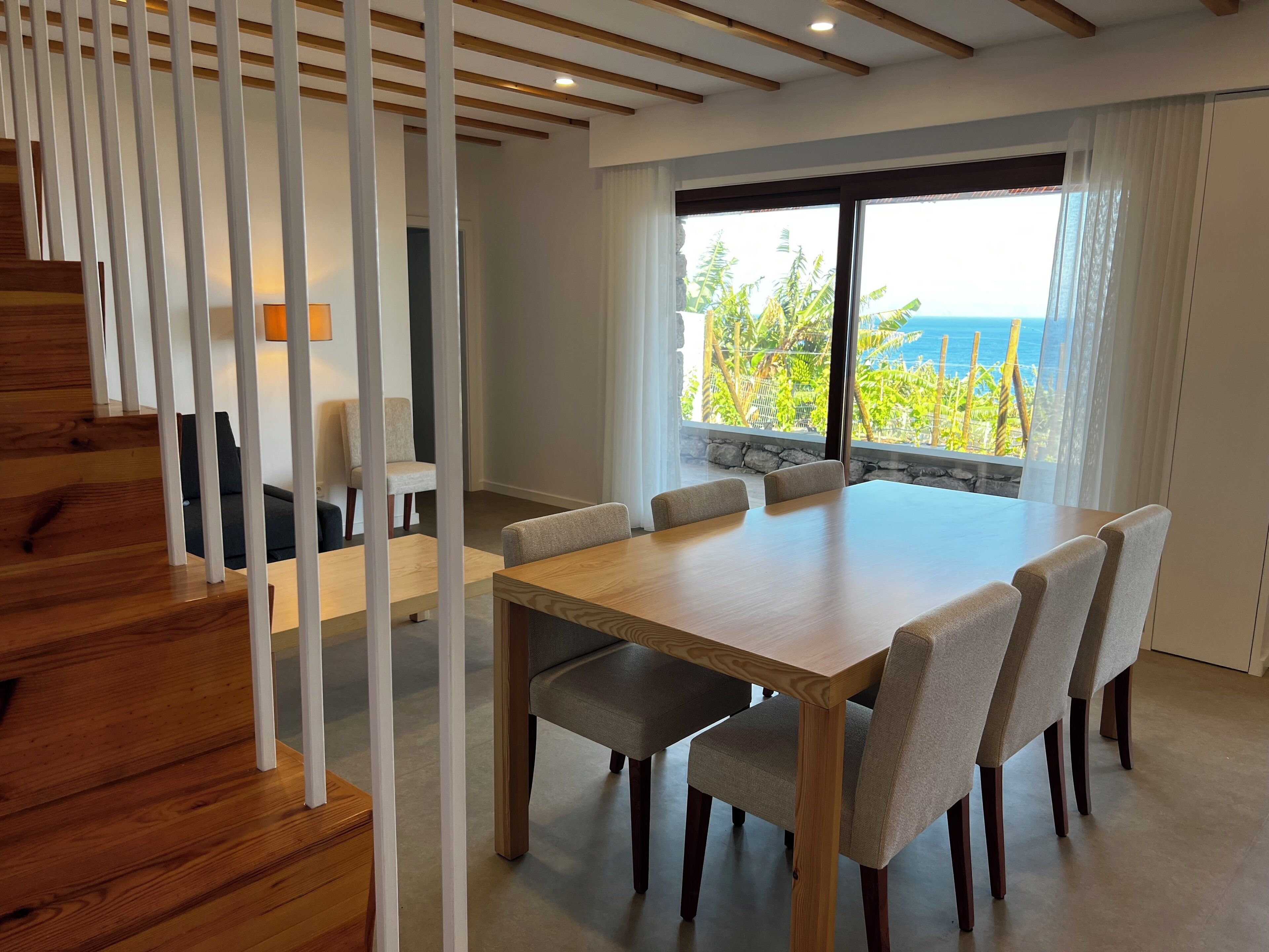 Villa, vista mare | Area soggiorno | TV a schermo piatto