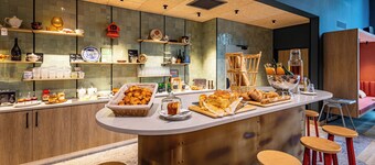 greet Hotel Reims Tinqueux