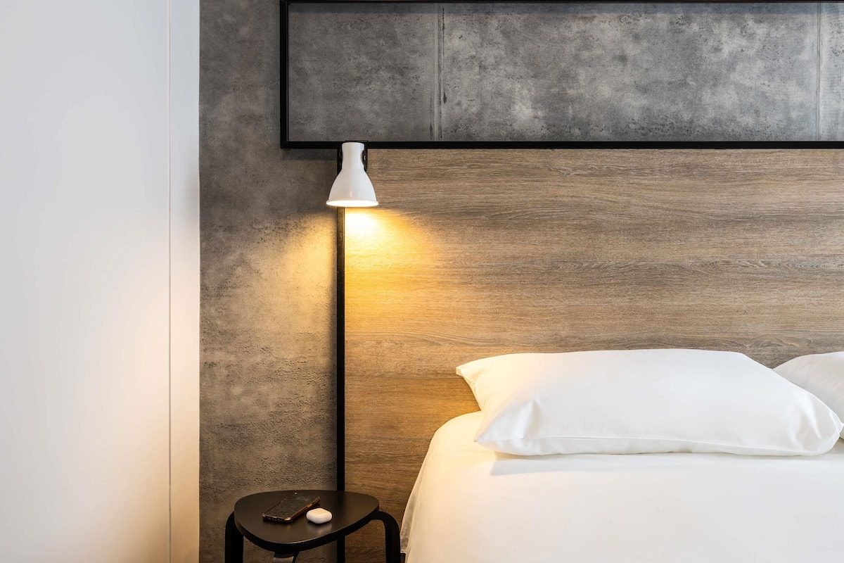 Rideaux occultants, chambres insonorisées, Wi-Fi gratuit, draps fournis