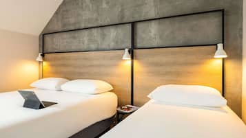 Family Room, 1 Queen Bed with Sofa bed