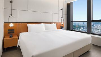 One Bedroom Superior Suite, 1 King Bed