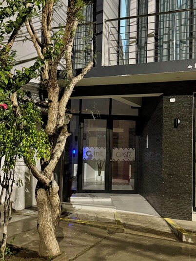 3 RB, Fast Wi-Fi, mountain view, barbecue area, garage. elevator.