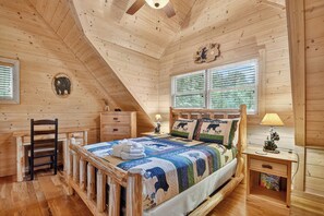 3 Schlafzimmer, Schreibtisch, Bügeleisen/Bügelbrett, Reisekinderbett