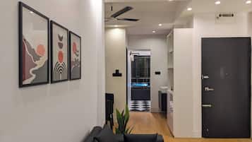 Apartment, 2 Bedrooms, Smoking, Balcony | Living room