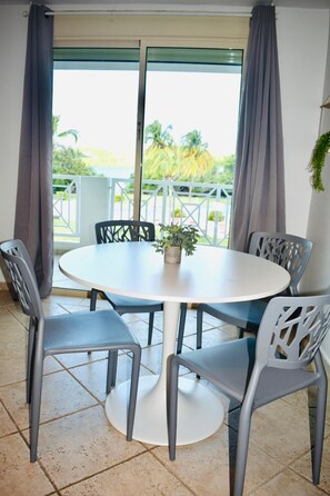 Dining - Serena del Mar - Your escape in Culebra (Culebra)