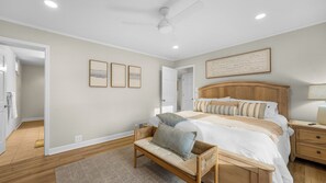 3 Schlafzimmer, Schreibtisch, Bügeleisen/Bügelbrett, WLAN