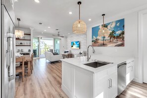 ハウス ベッド (複数台) (Gulfside Retreat) | 内装