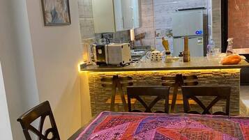 Chalet, 3 kamar tidur, akses difabel, Boleh Merokok | Ruang makan