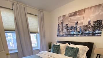 1 slaapkamer, een bureau, een strijkplank/strijkijzer, gratis wifi