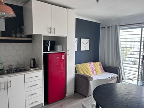 Interior - Modern Sea Side Studio, a Surfer, Beach Goer or Cape Town Explorer's Paradise (Cape Town)