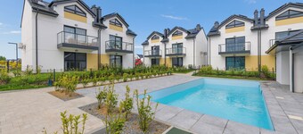 อพาร์ตเมนตี ซัน & สโนว์ บาวติกา โออาซา