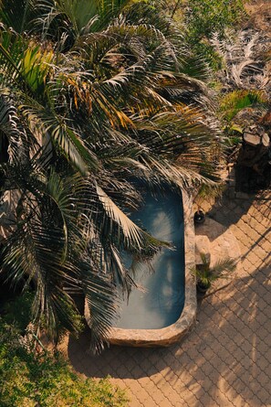 Kolam renang terbuka 