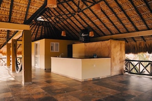 Studio, Beach View | Private kitchen | Mini-fridge, stovetop, cookware/dishes/utensils