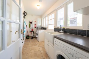 Interior - Little Forelands (Bembridge)