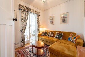 LCD TV - Little Forelands (Bembridge)