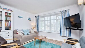 Living area - Coastal Cottage (Bembridge)