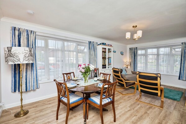 Interior - Coastal Cottage (Bembridge)