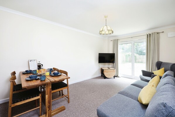 LCD TV - Birdham Four (Bembridge)