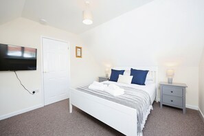 2 bedrooms, bed sheets - Birdham Three (Bembridge)