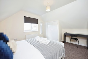 2 bedrooms, bed sheets - Birdham Three (Bembridge)