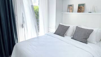 2 chambres, fer et planche à repasser, Wi-Fi, draps fournis