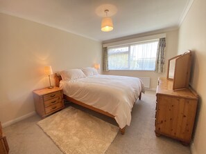 3 habitaciones y ropa de cama 