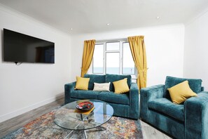 LCD TV - Gurnard At The Aqua (Shanklin)