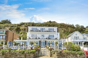 Exterior - Gurnard At The Aqua (Shanklin)