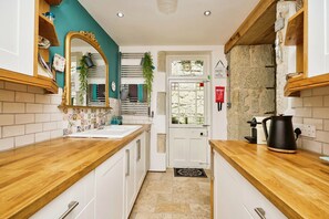 Interior - Church House (Ventnor)