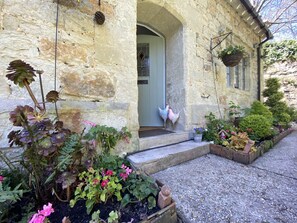 Exterior detail - Church House (Ventnor)