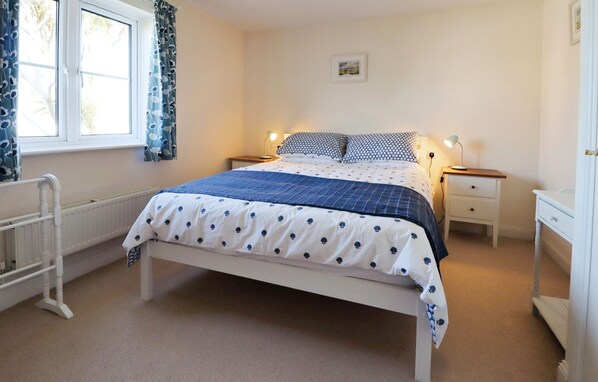 2 室のベッドルーム、ベッドシーツ