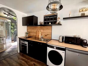 Microwave, oven, stovetop, dishwasher