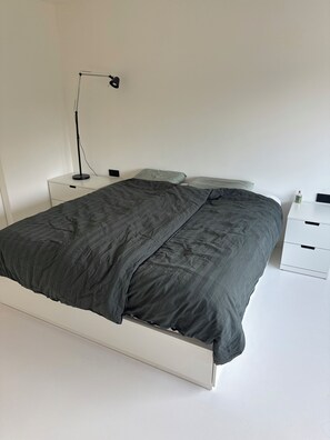 1 bedroom, WiFi - Private Bed and bathroom in house (Huldenberg)