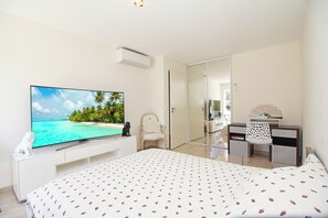 5 Schlafzimmer, Bügeleisen/Bügelbrett, kostenloses WLAN, Bettwäsche