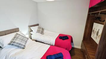 2 bedrooms, bed sheets