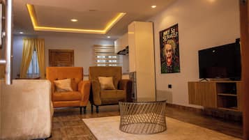 Family Apartment, Balcony, City View | Living area