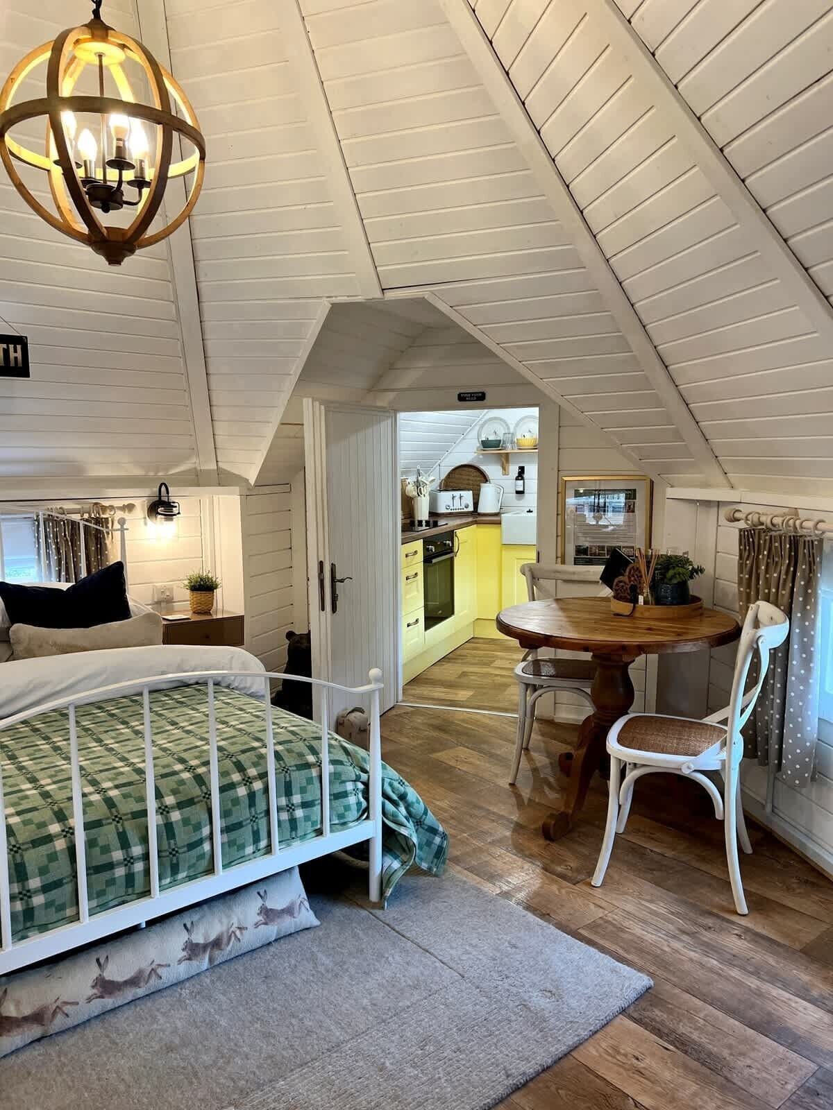 1 bedroom, iron/ironing board, travel cot, free WiFi