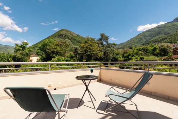 Family Süit, Dağ Manzaralı | Balkon