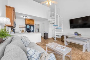 Appartement, Meerdere bedden (Grand Beach Resort PH2) | Woonruimte