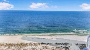Lägenhet - flera sängar (Grand Beach Resort PH2) | Strand