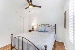 Appartement, Meerdere bedden (Grand Beach Resort PH2) | 2 slaapkamers