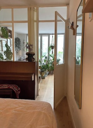 1 bedroom, WiFi, bed sheets - Sublime Spacious Apartment In Ménilmontant (Paris)