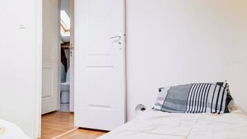 2 dormitorios, tabla de planchar con plancha, wifi y ropa de cama