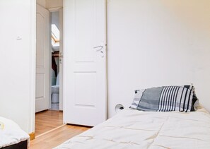 2 bedrooms, iron/ironing board, WiFi, bed sheets - Cosy apartment for 4 (Saint-Ouen-sur-Seine)