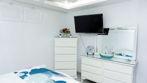 1 bedroom, iron/ironing board, WiFi, bed sheets