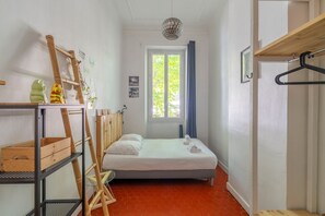 1 quarto, ferros/tábuas de passar roupa, Wi-Fi de cortesia