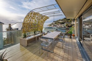 Outdoor dining - The Beach House (Ventnor)